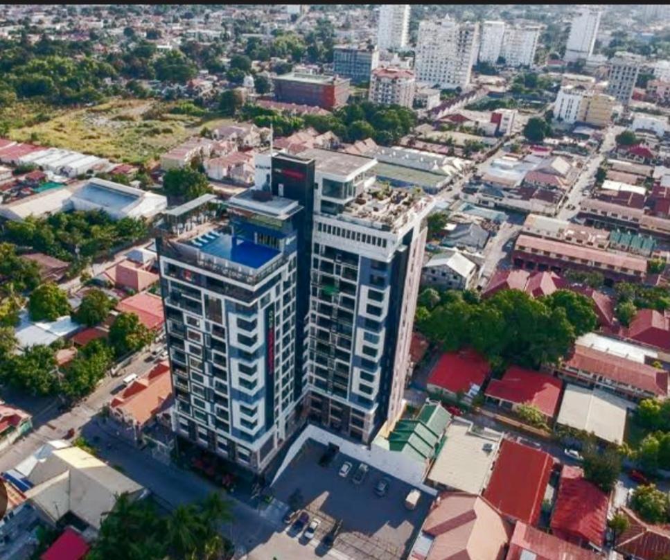 One Euphoria Prime Suite Hotel Angeles Zewnętrze zdjęcie