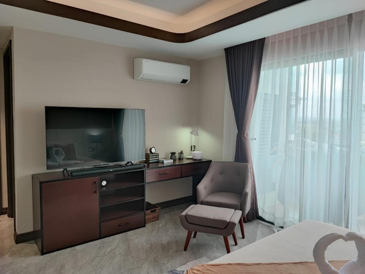 One Euphoria Prime Suite Hotel Angeles Zewnętrze zdjęcie